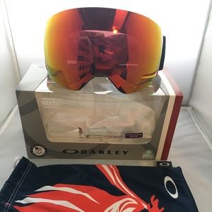Brand New Oakley USOC Flight Deck Snow Goggle.